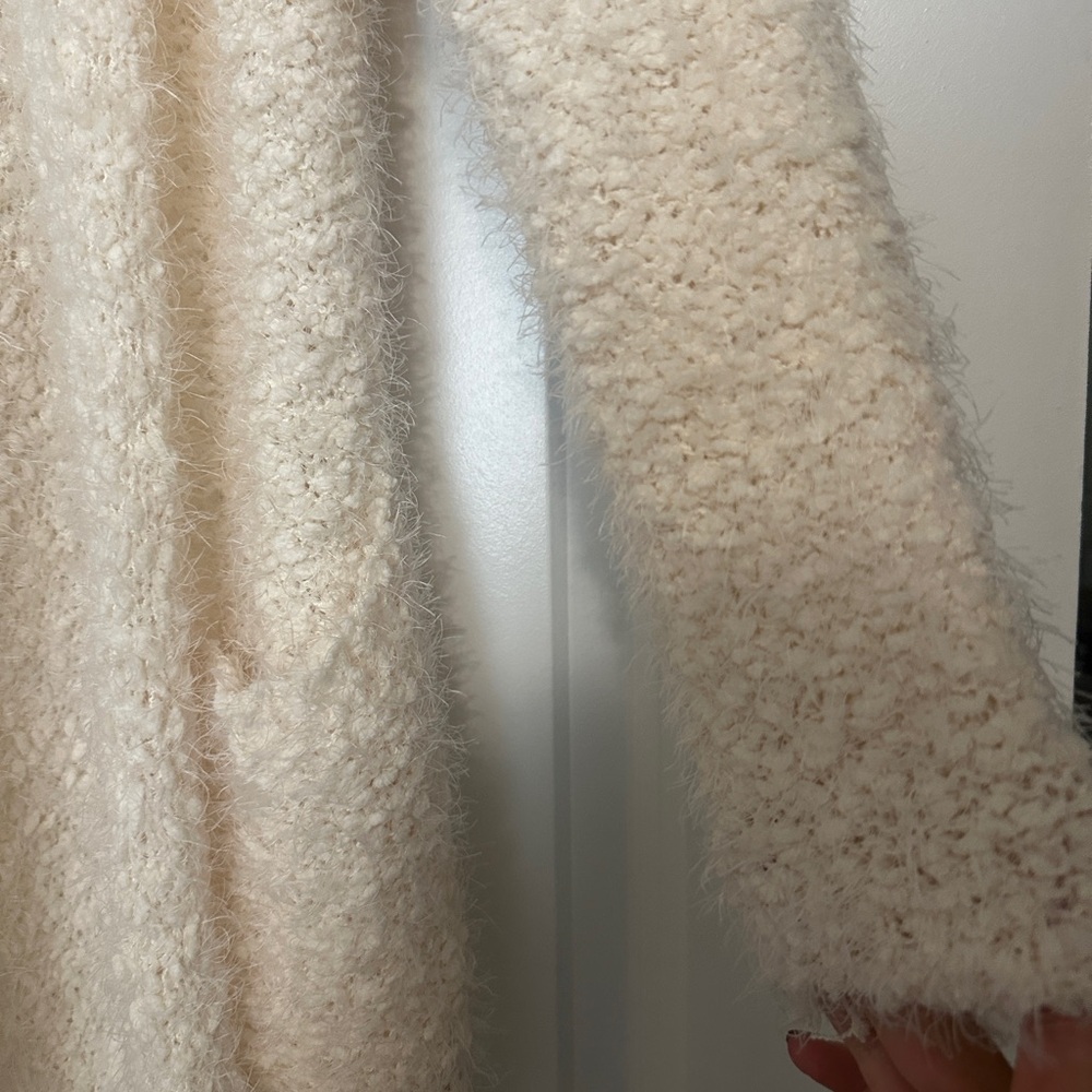 Cardigan - Picture 2 of 4